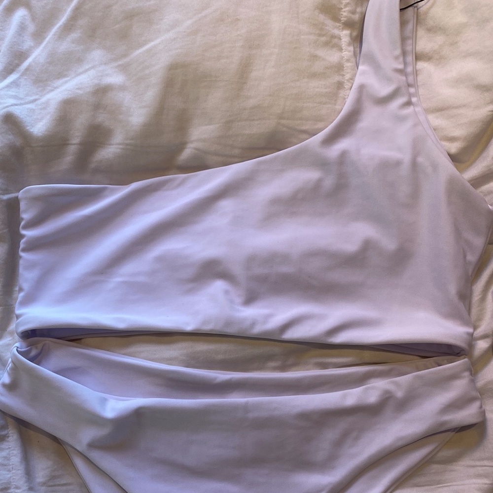 Womens bikinis size small and medium all different colors, multiple, never worn